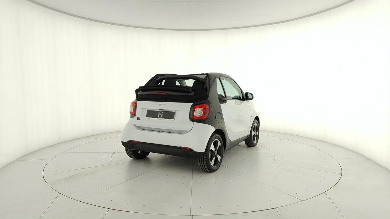 Fortwo Cabrio eq Passion 4,6kW - Certified