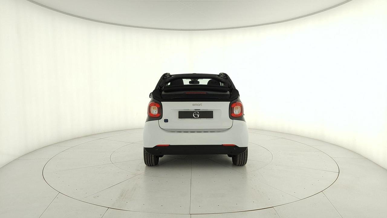 Fortwo Cabrio eq Passion 4,6kW - Certified