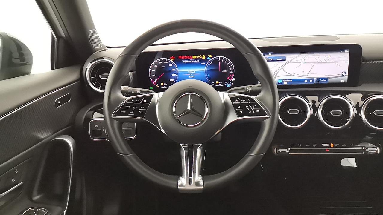 A 250 e phev Progressive Advanced auto - Certified