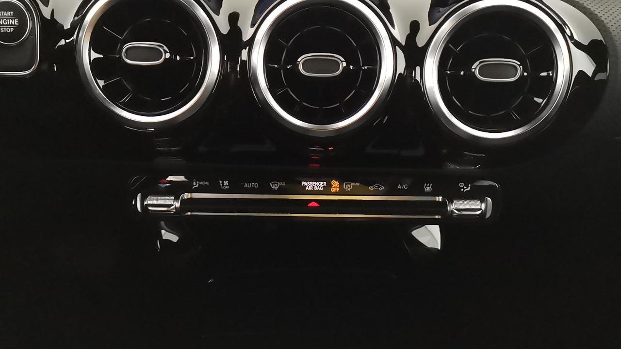 A 250 e phev Progressive Advanced auto - Certified