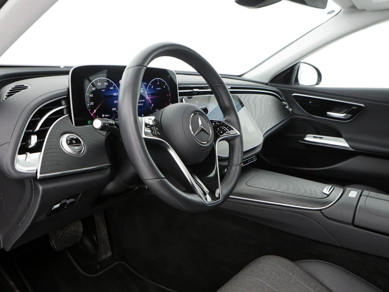 E SW 220 d Advanced auto - Certified