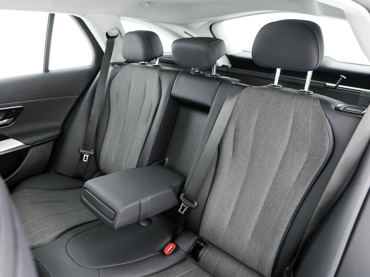 E SW 220 d Advanced auto - Certified