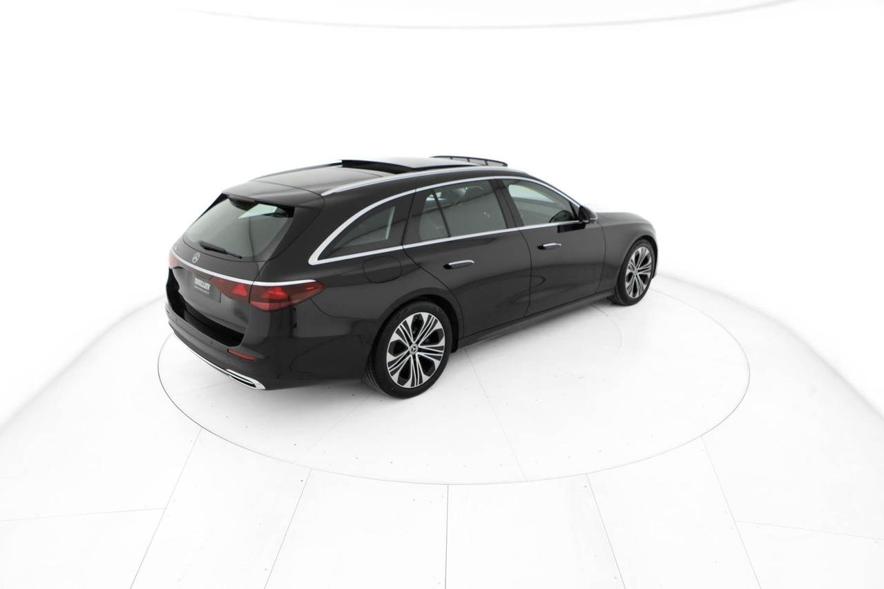 E SW 220 d Advanced auto - Certified