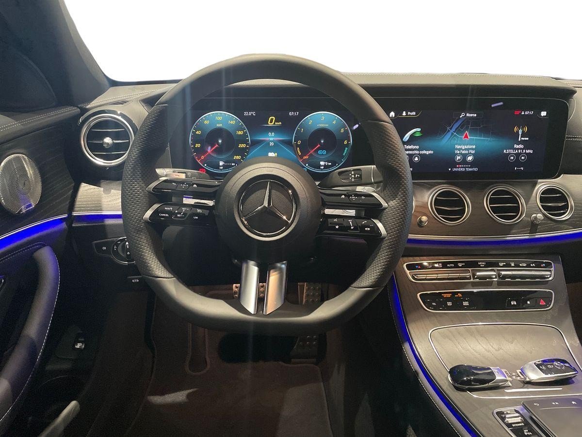 E SW 300 de phev (eq-power) Premium Plus 4matic au - Certified