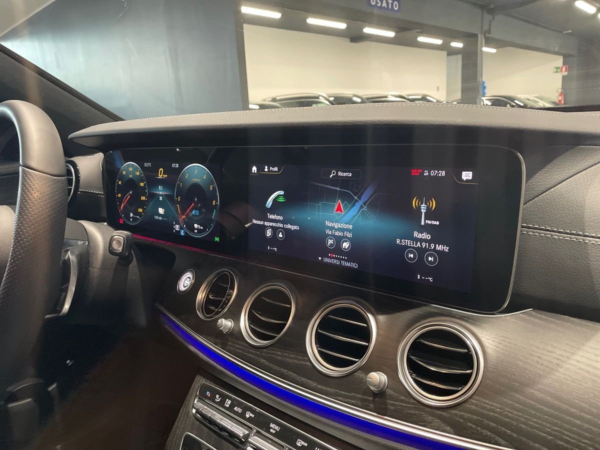 E SW 300 de phev (eq-power) Premium Plus 4matic au - Certified