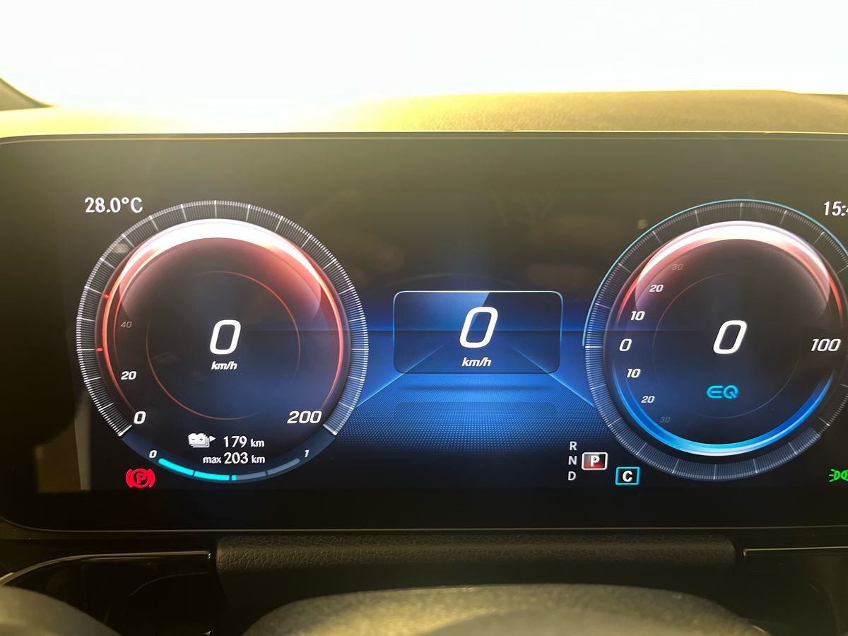 EQA 250 Sport Plus - Certified
