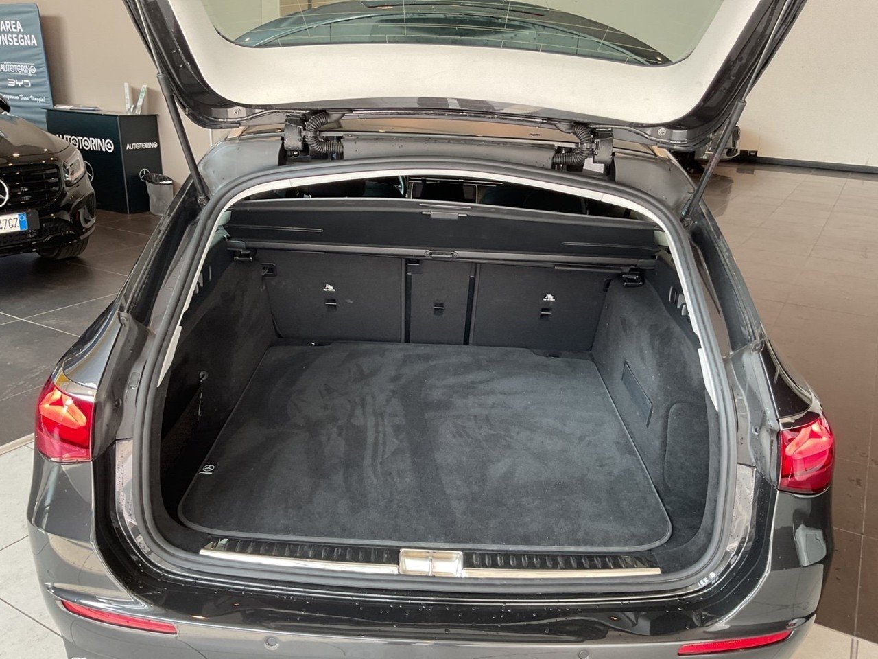 E SW 220 d Advanced auto - Certified