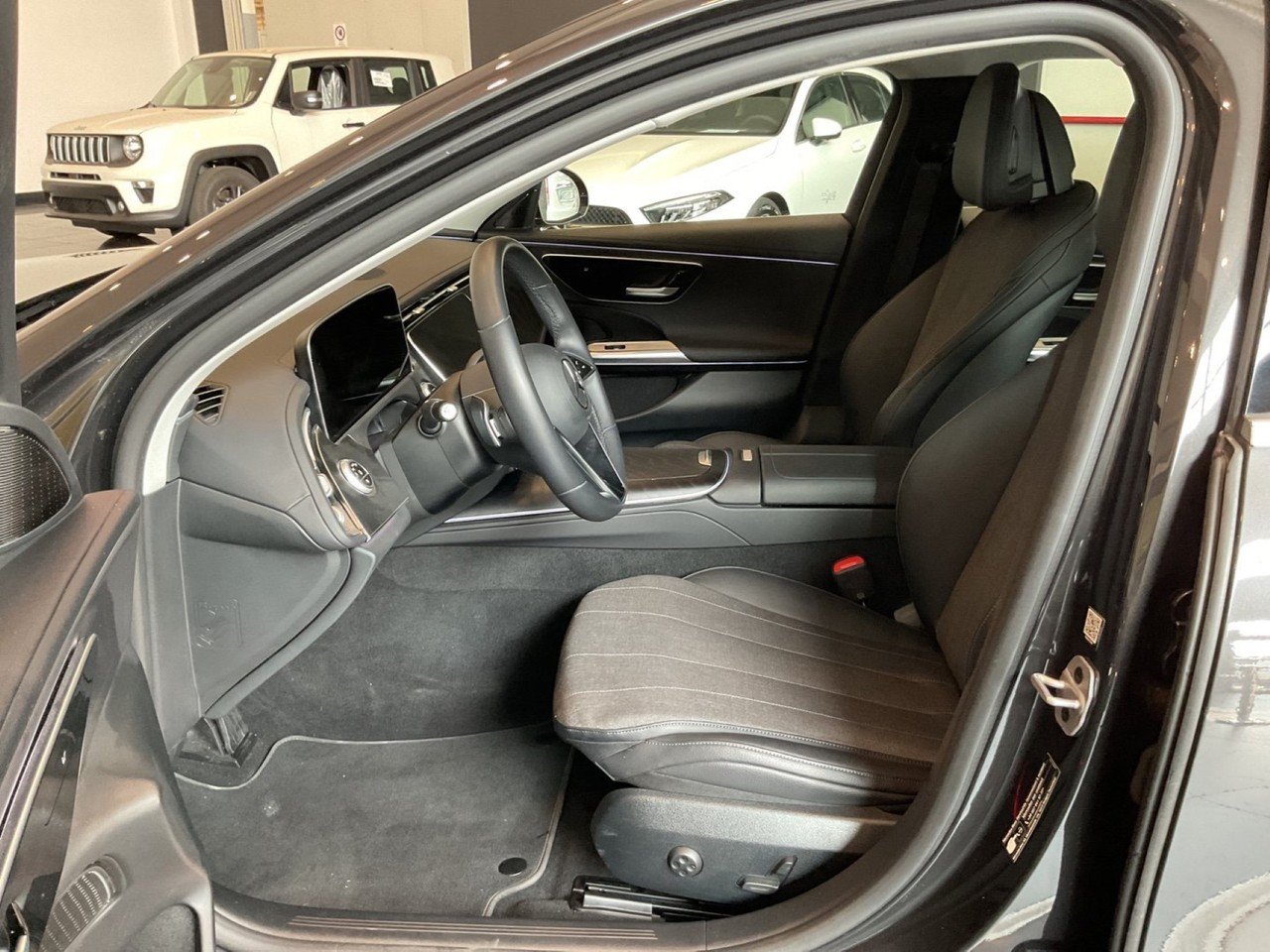 E SW 220 d Advanced auto - Certified