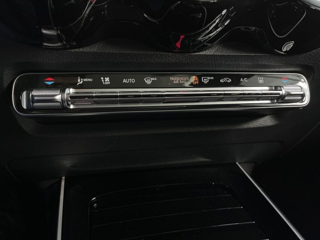 EQB 250+ AMG Line Advanced Plus - Certified