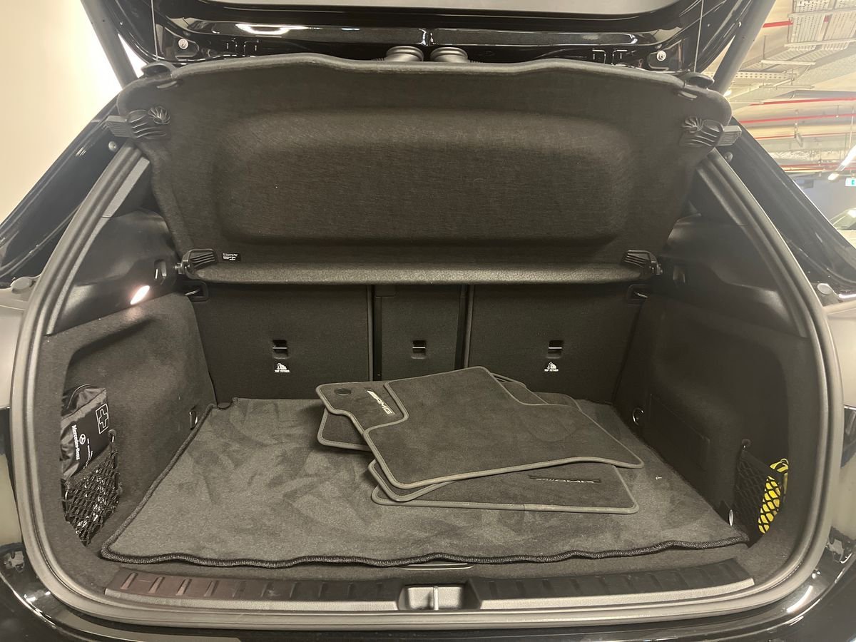 EQA 300 AMG Line Advanced 4matic - Certified
