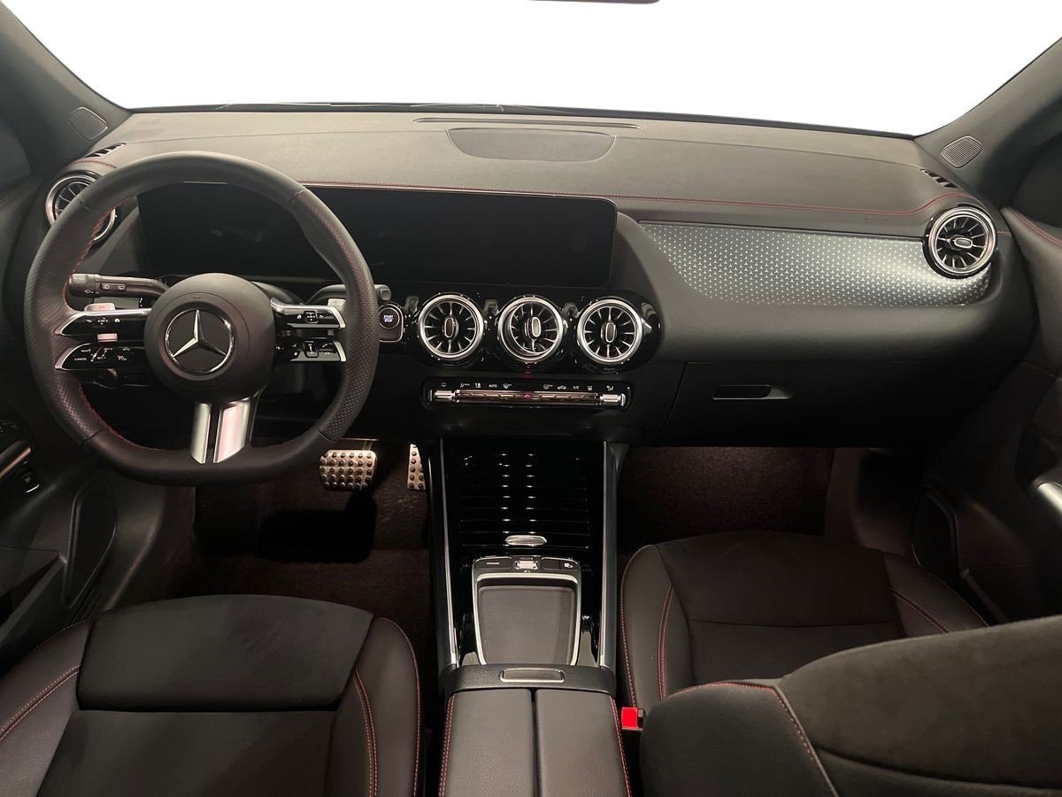 EQA 300 AMG Line Advanced 4matic - Certified