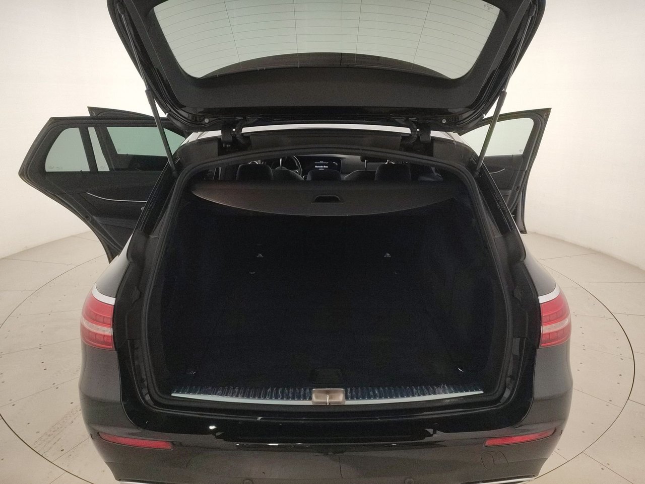 E SW 220 d mhev Premium 4matic auto - Certified