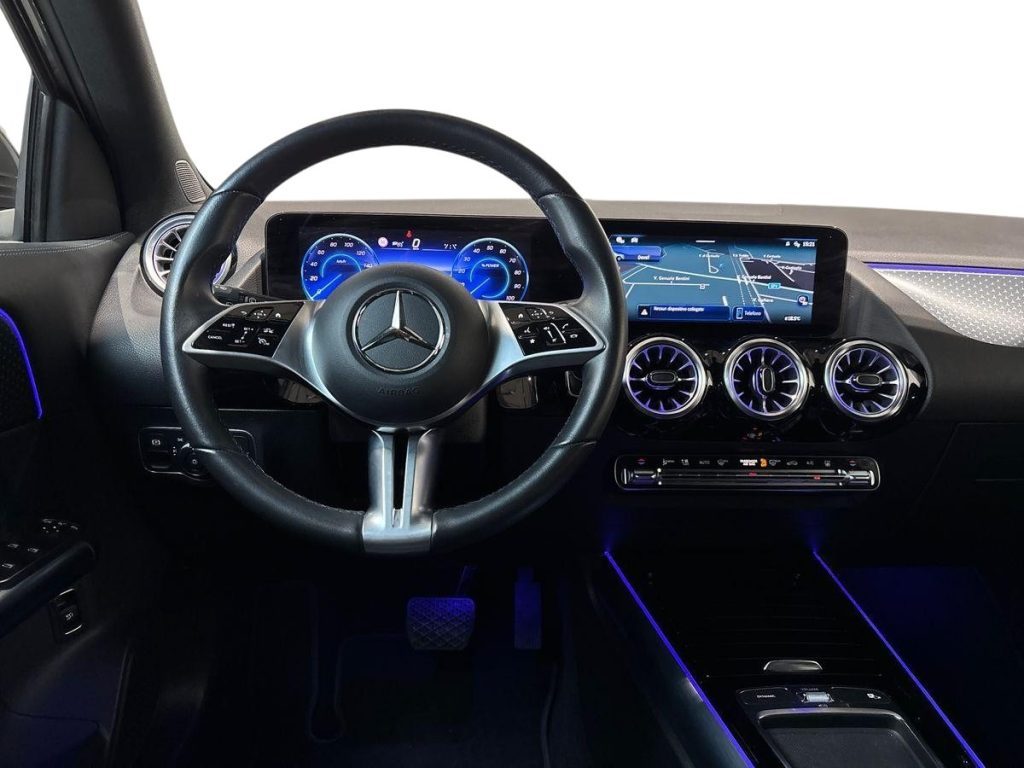 EQA 300 Progressive 4matic - Certified