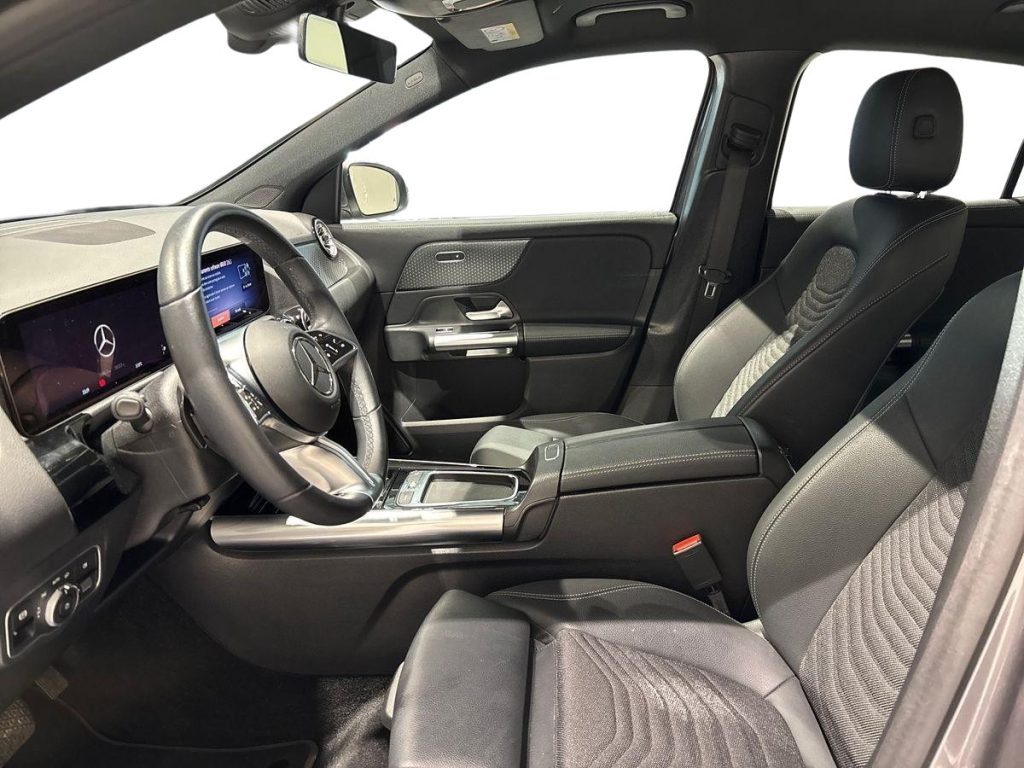 EQA 300 Progressive 4matic - Certified