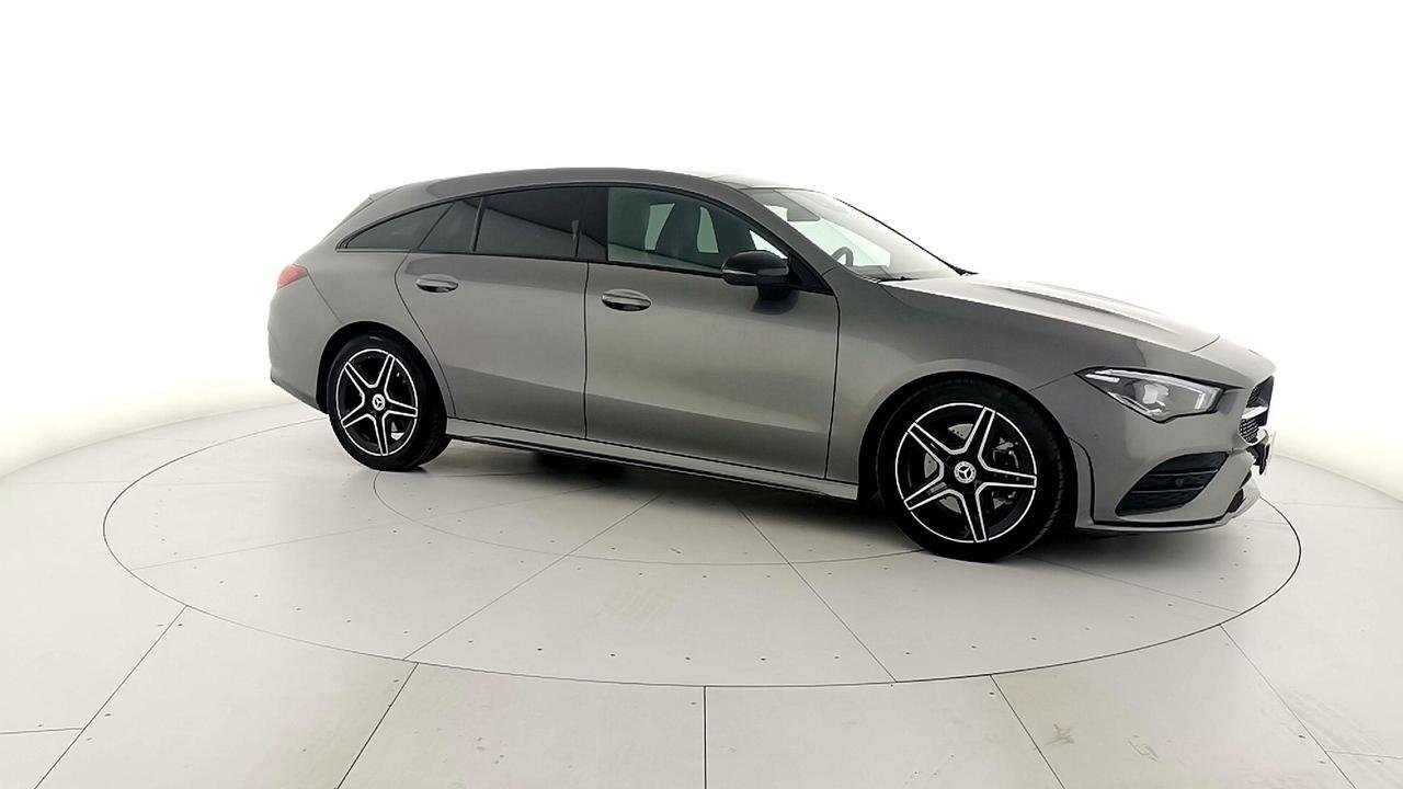 CLA Shooting Brake 220 d Premium auto - Certified