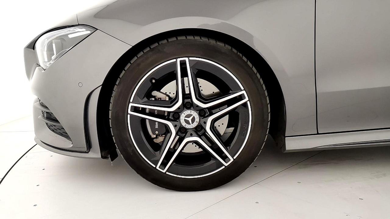 CLA Shooting Brake 220 d Premium auto - Certified