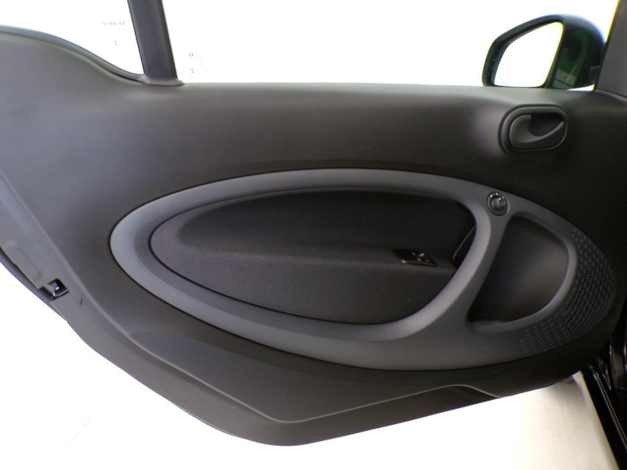 Fortwo eq Pure 22kW - Certified