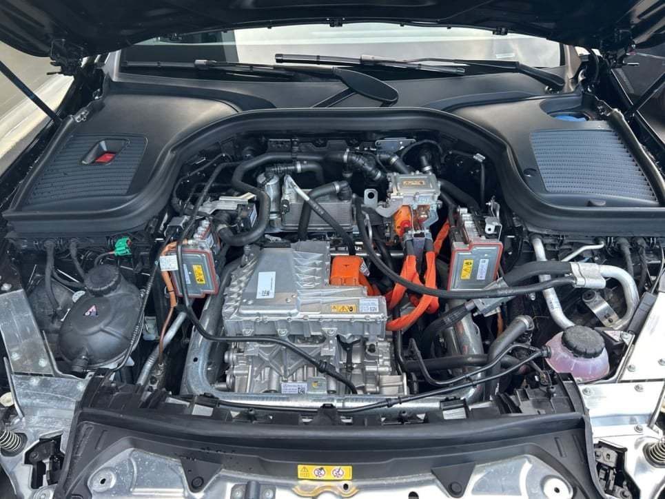 EQC 400 Sport 4matic - Certified