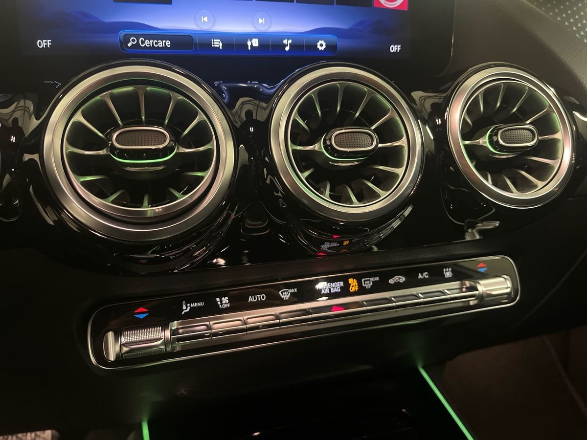 EQA 300 Progressive Advanced 4matic - Certified