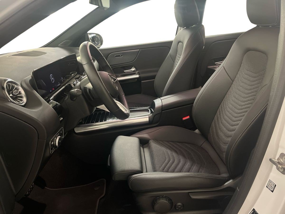 EQA 300 Progressive Advanced 4matic - Certified