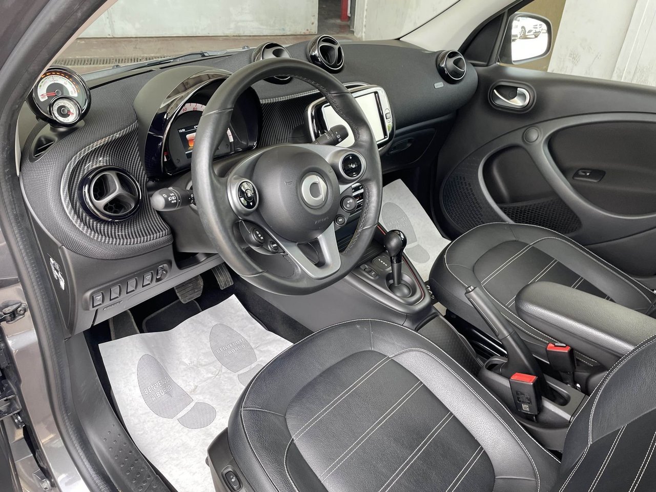 Forfour eq racingrey 22kW - Certified