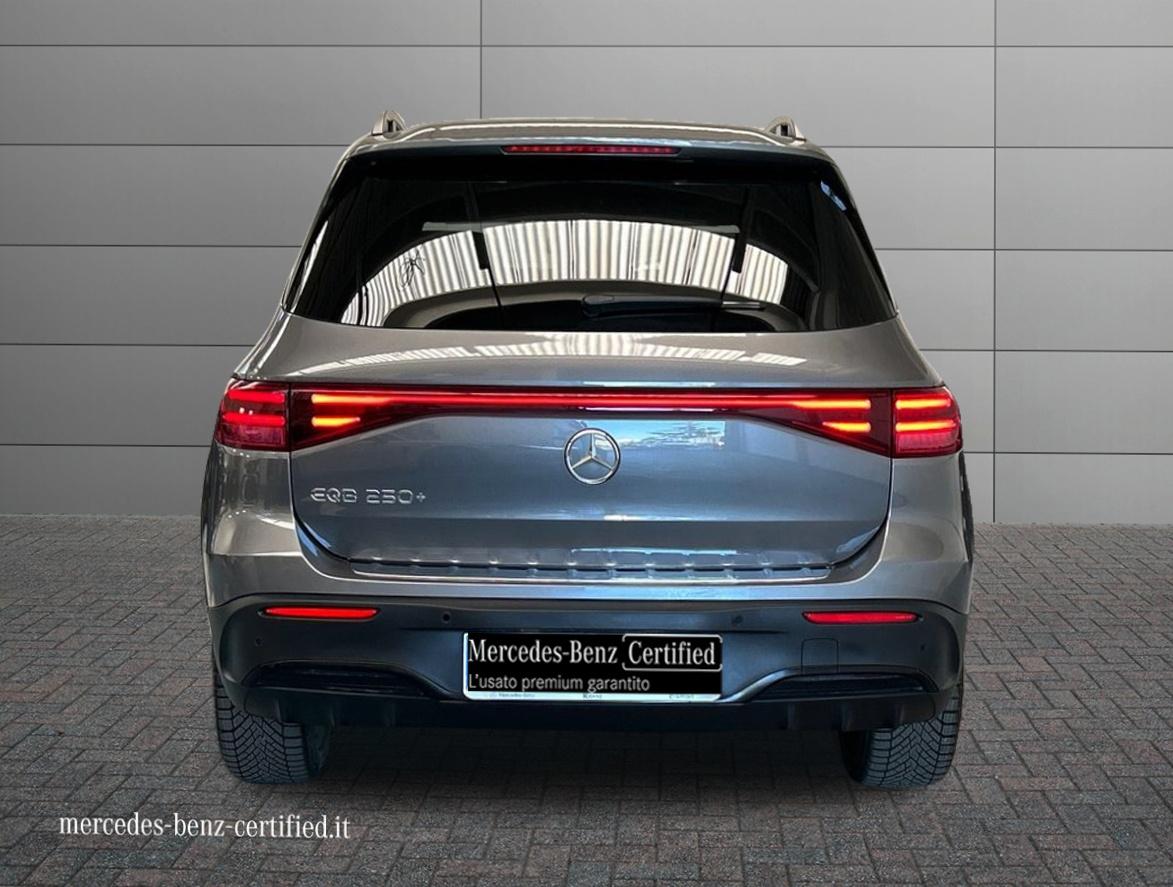 EQB 250+ AMG Line Advanced Plus - Certified