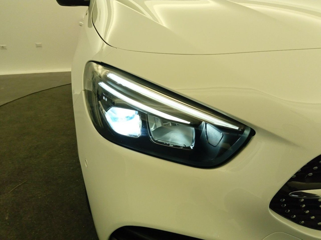 B 180 Premium auto - Certified