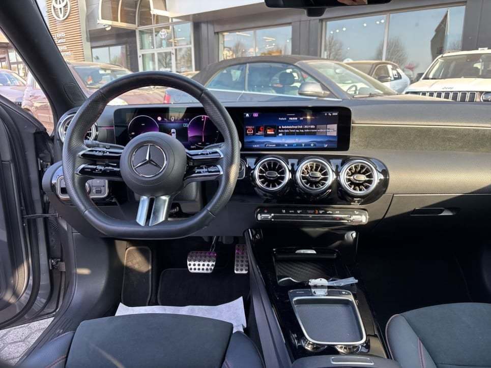 A 180 AMG Line Premium auto - Certified