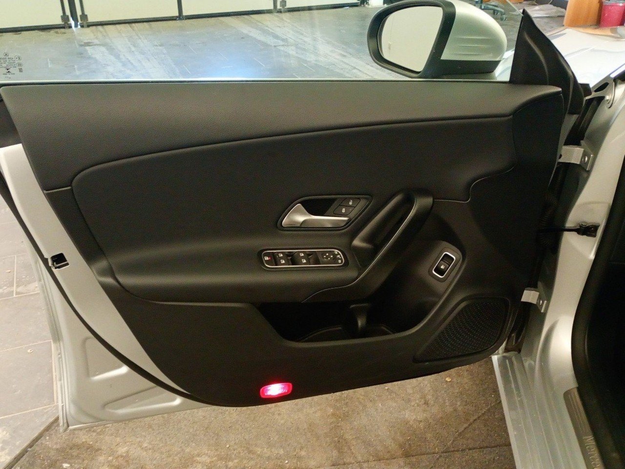CLA Shooting Brake 250 e phev (eq-power) Business - Certified