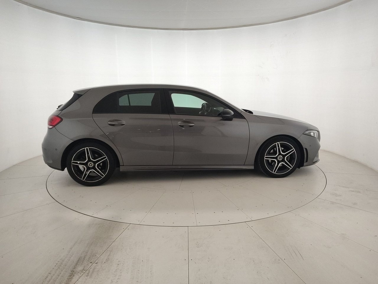 A 180 d Premium auto - Certified