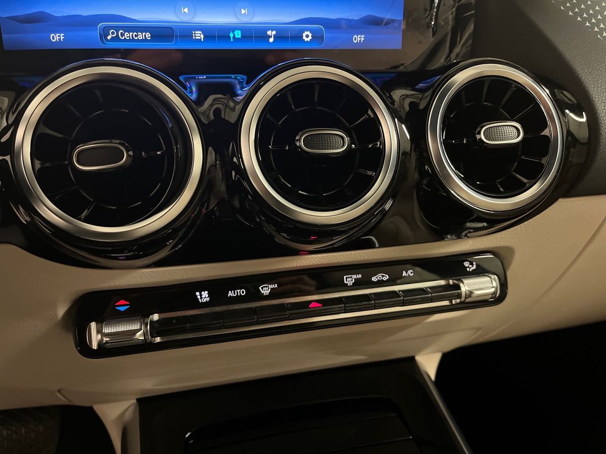 GLA 180 d Progressive Advanced auto - Certified