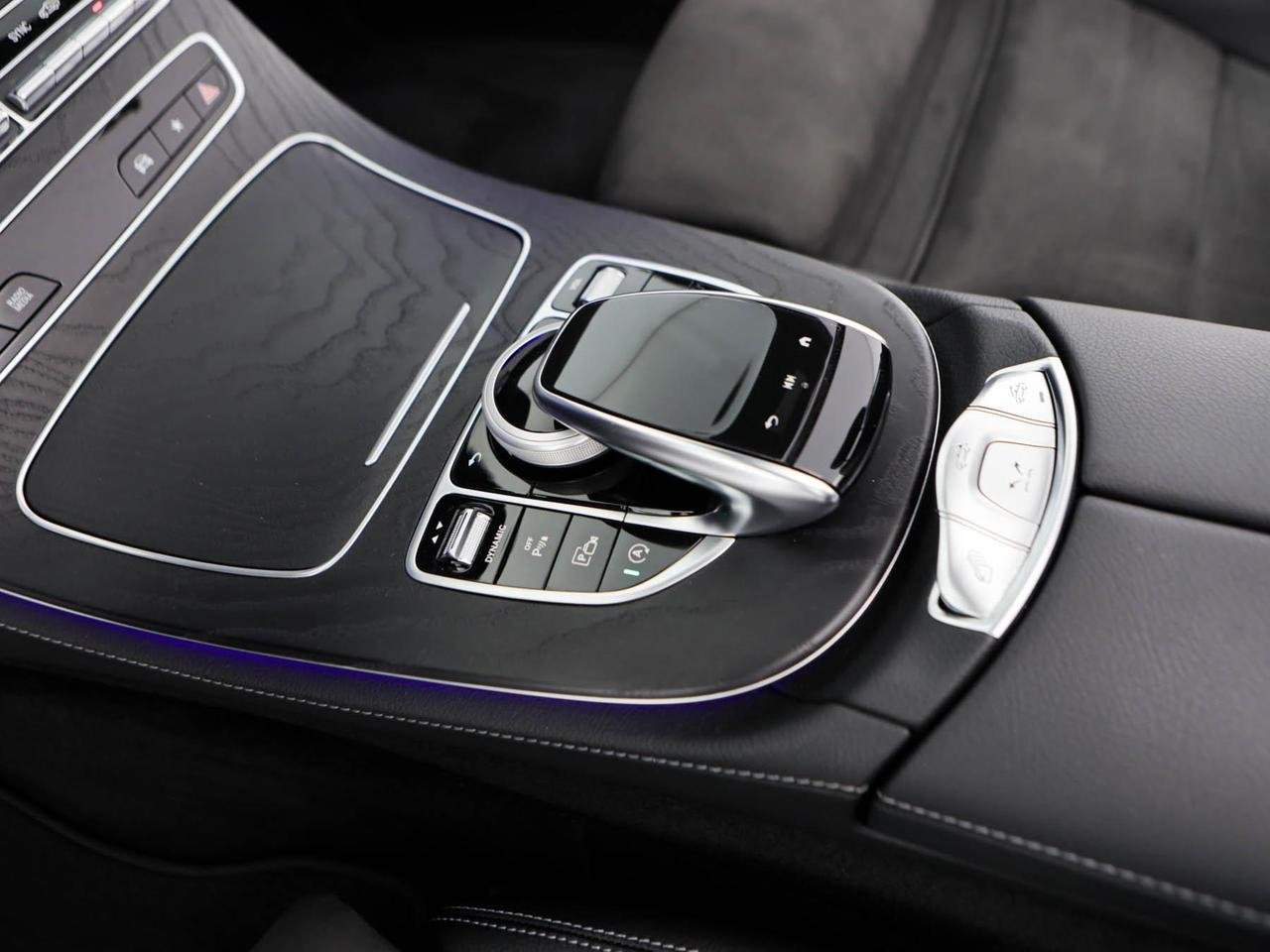 E Cabrio 220 d Premium Plus 4matic auto my20 - Certified