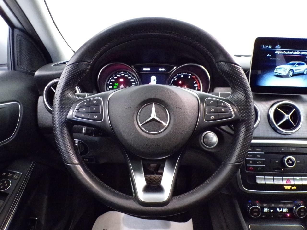 GLA 180 Sport auto - Certified