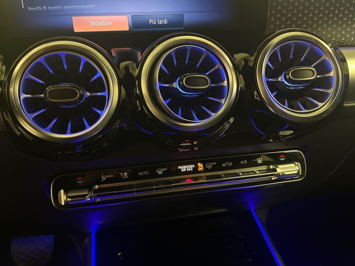 EQB 300 Progressive Advanced 4matic - Certified