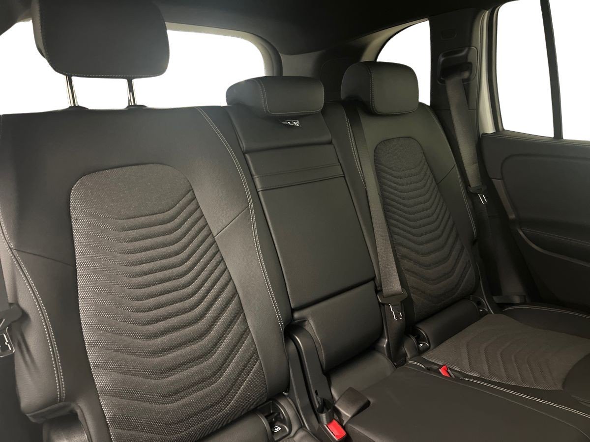 EQB 300 Progressive Advanced 4matic - Certified