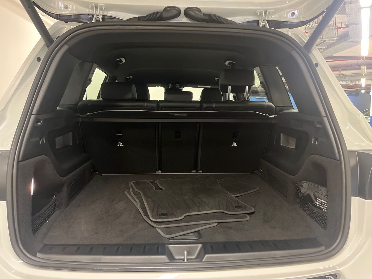 EQB 300 Progressive Advanced 4matic - Certified