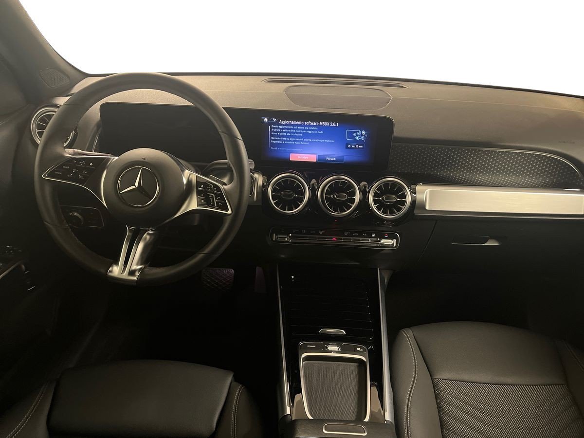 EQB 300 Progressive Advanced 4matic - Certified