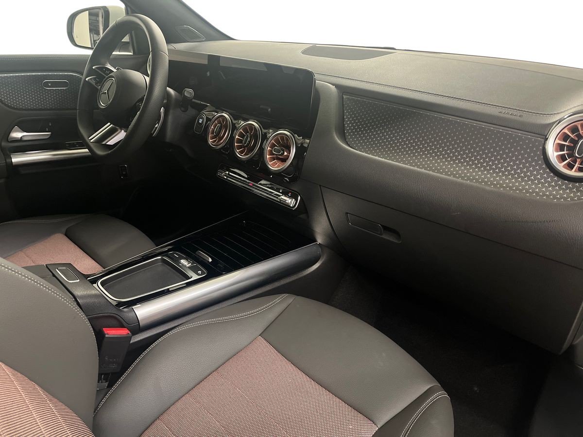EQA 300 Electric Art Advanced Plus 4matic - Certified