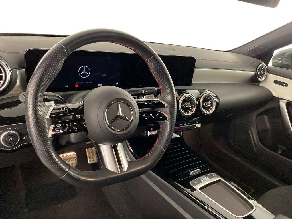 CLA Shooting Brake 200 d AMG Line Advanced Plus au - Certified