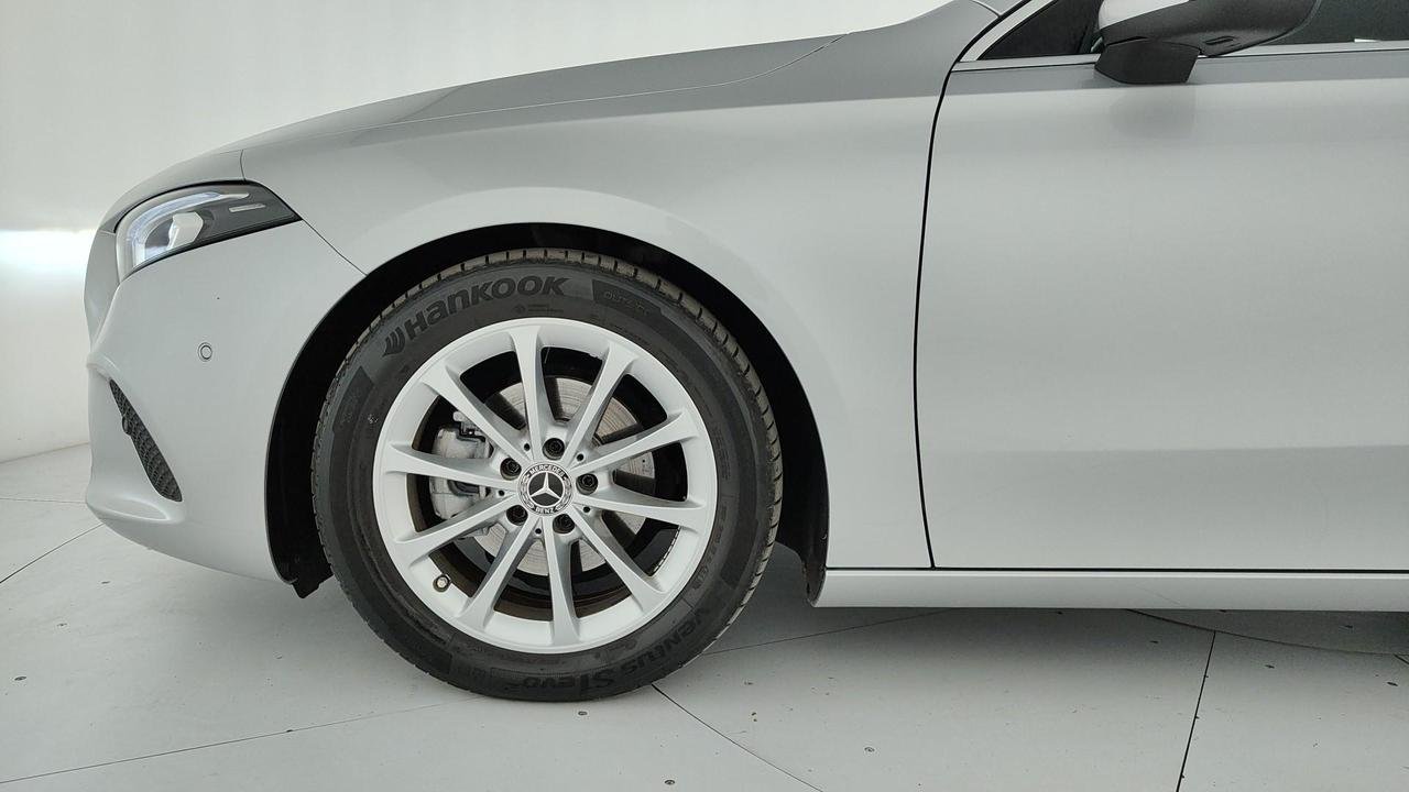 A 180 Sport auto - Certified