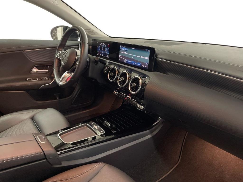 CLA Shooting Brake 180 d Progressive Advanced auto - Certified