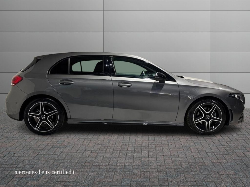 A 180 d Premium Night edition auto - Certified