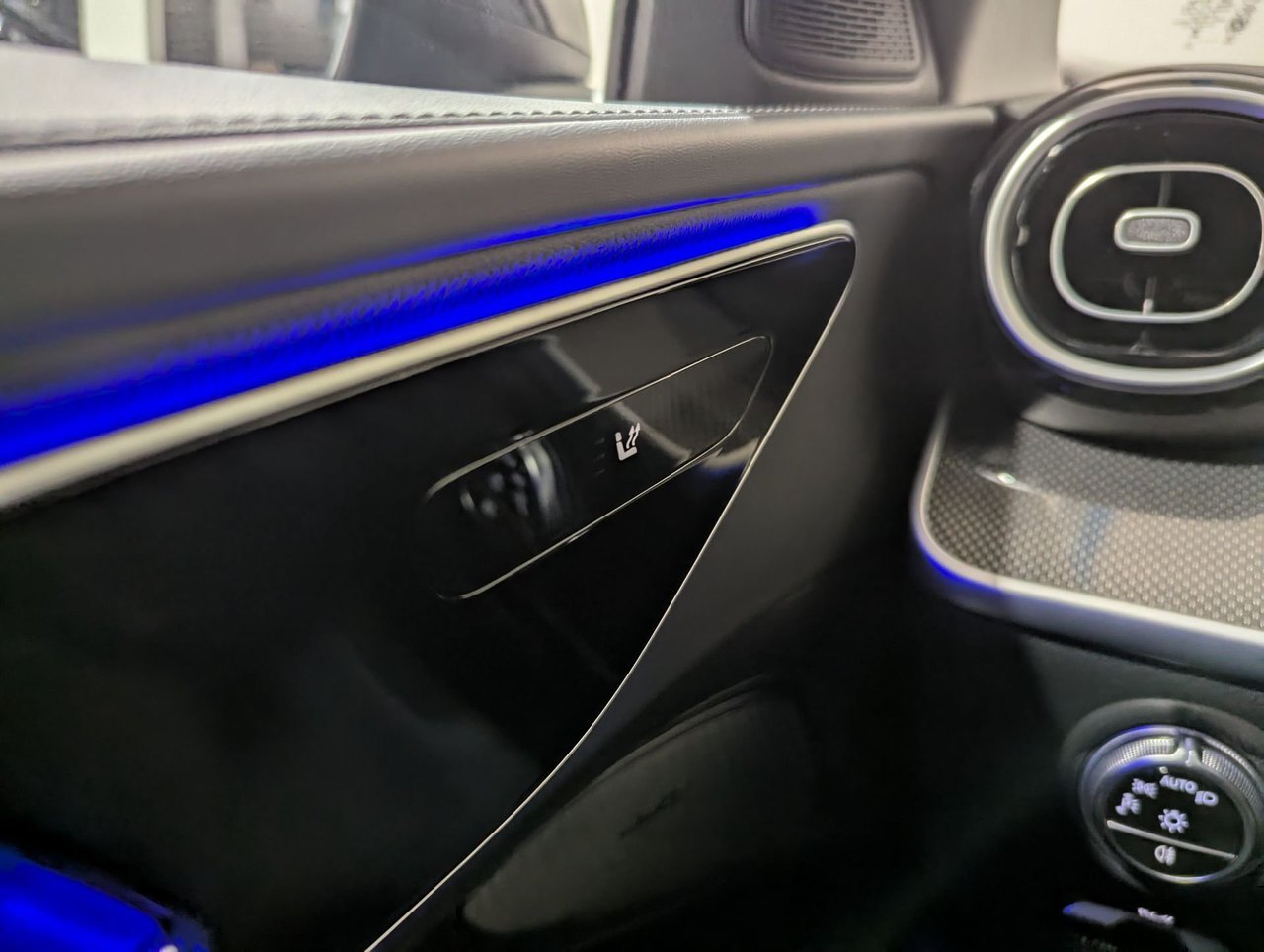 C SW 220 d mhev Premium auto - Certified