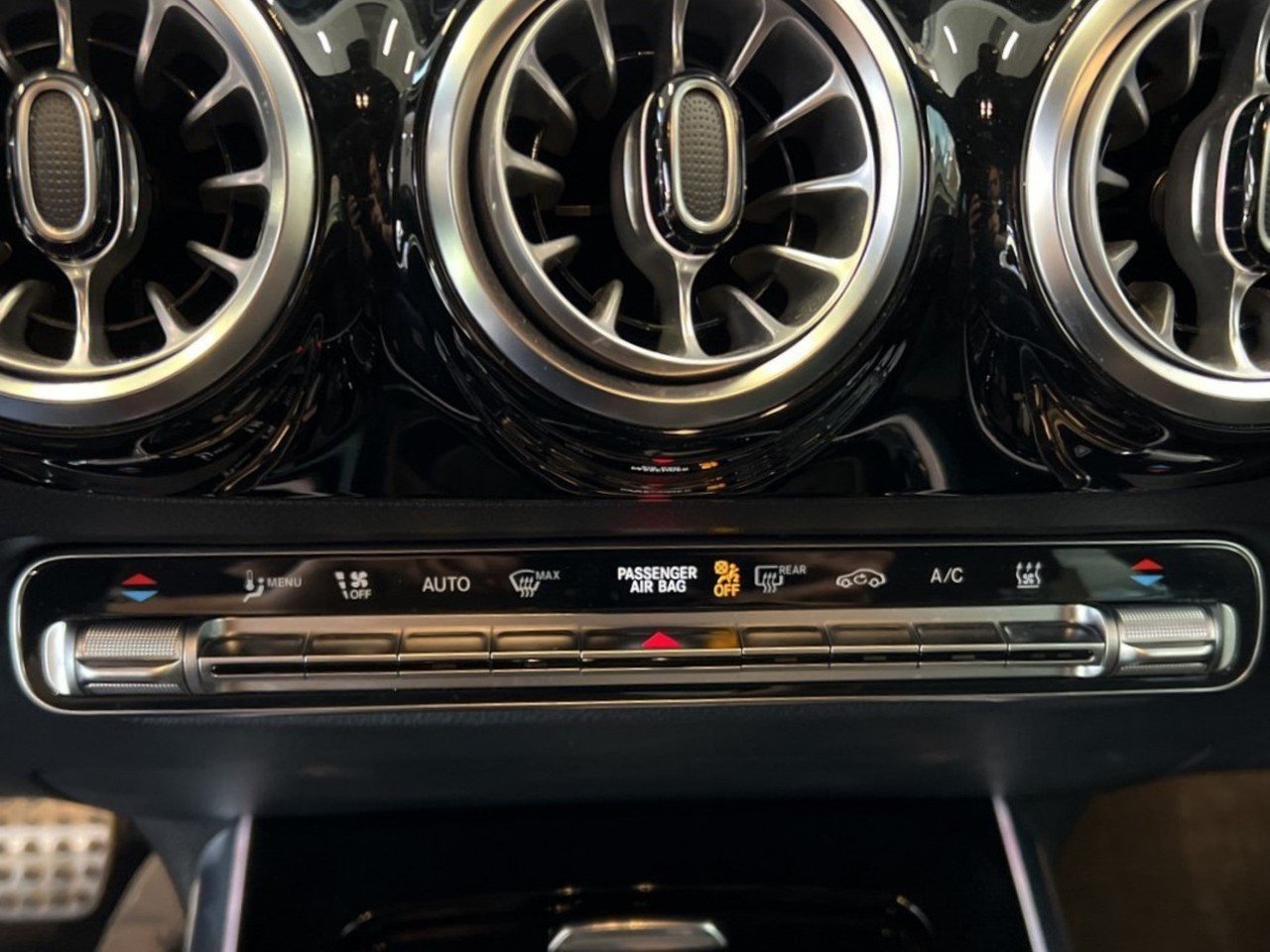 EQA 250 Premium Plus - Certified