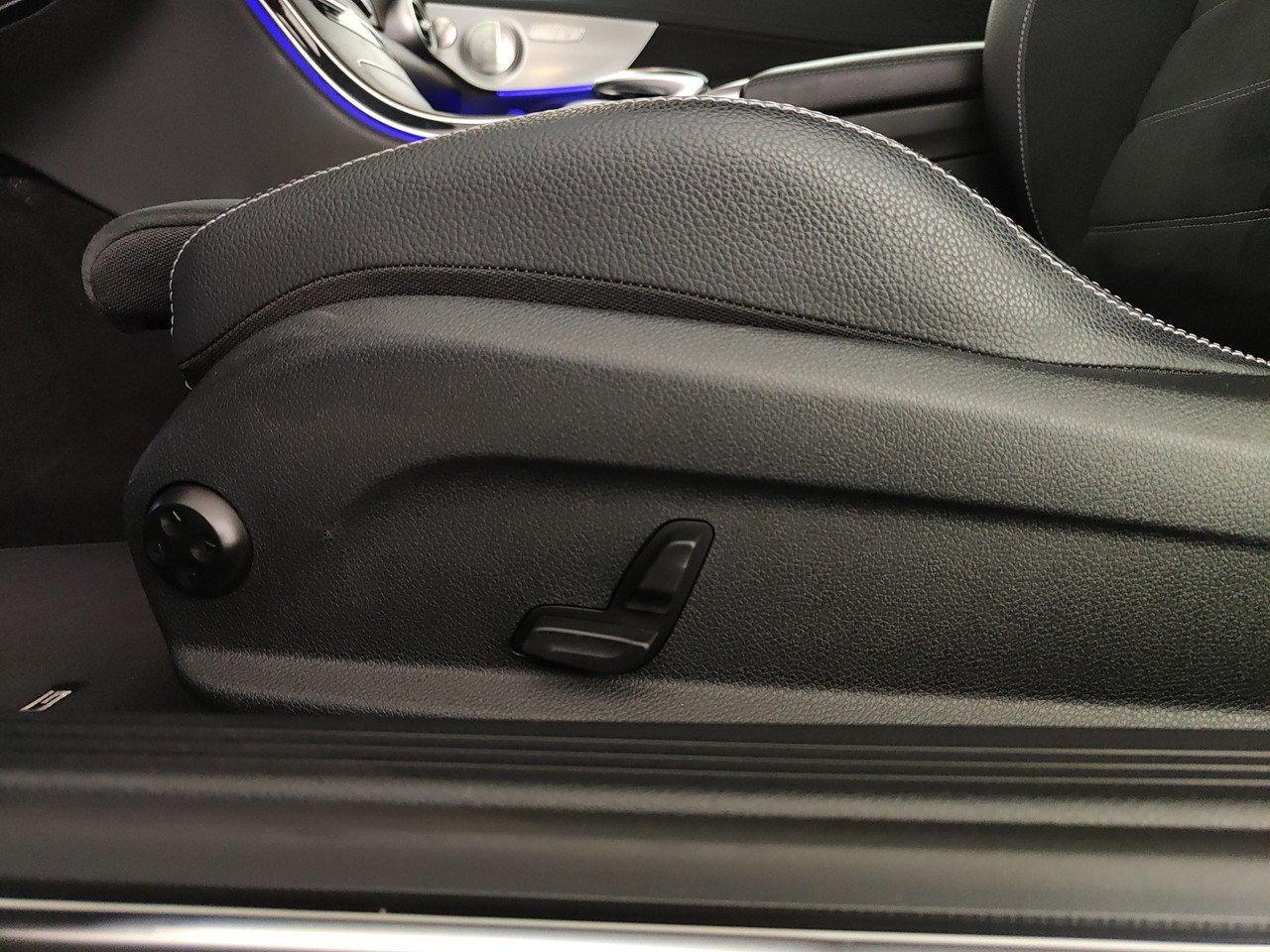 C Coupe 220 d Premium Plus 4matic auto - Certified