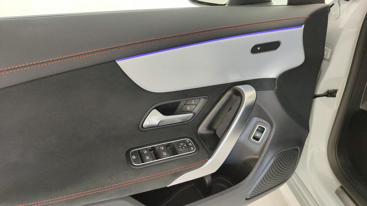 CLA Shooting Brake 200 d AMG Line Advanced Plus au - Certified
