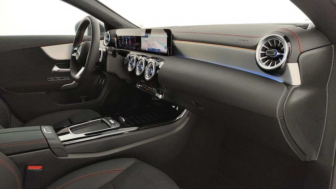 CLA Shooting Brake 200 d AMG Line Advanced Plus au - Certified