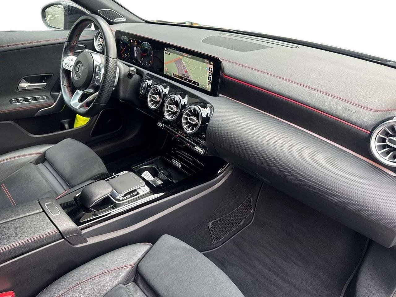CLA Shooting Brake 220 d Premium auto - Certified