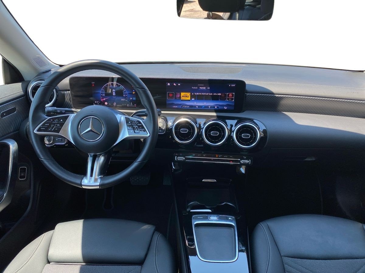 CLA Shooting Brake 180 d Progressive Advanced auto - Certified