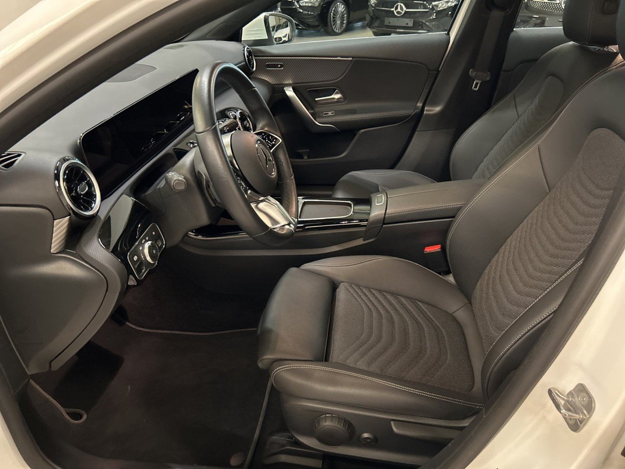 A 250 e phev Progressive Advanced auto - Certified